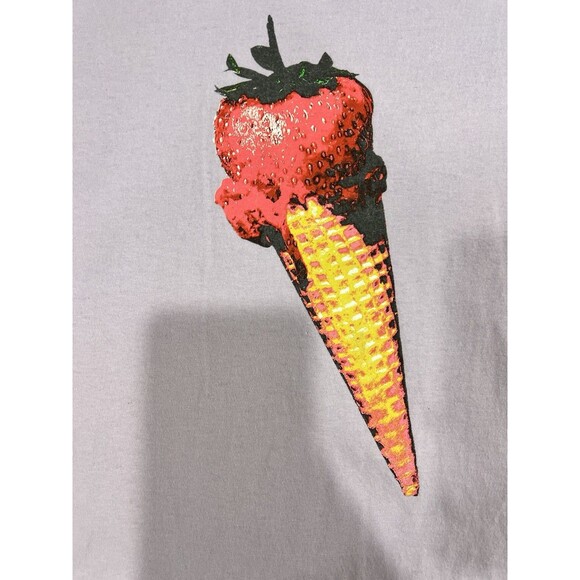 Olivia Rodrigo Deja Vu Strawberry Ice Cream T-Shirt Size XXL - Picture 3 of 12